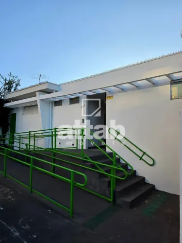 Casa para aluguel tem 131 metros quadrados com 7 quartos