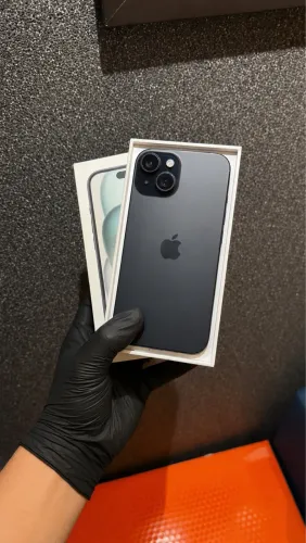 iPhone 15 - 128GB