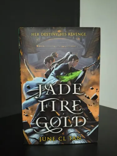 Jade Fire Gold - June CL Tan [Capa Dura em Inglês]