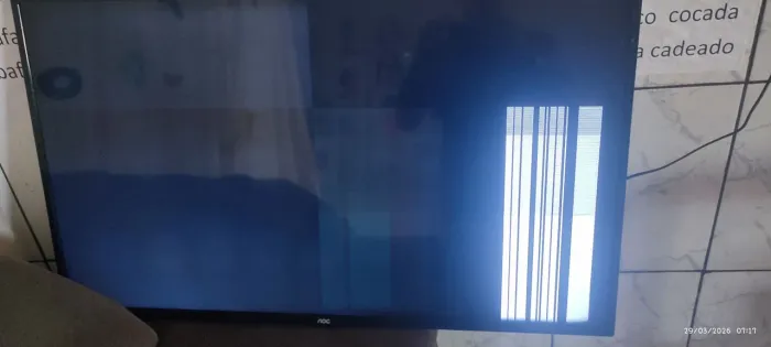 Vendo TV AOC 43' com defeito 
