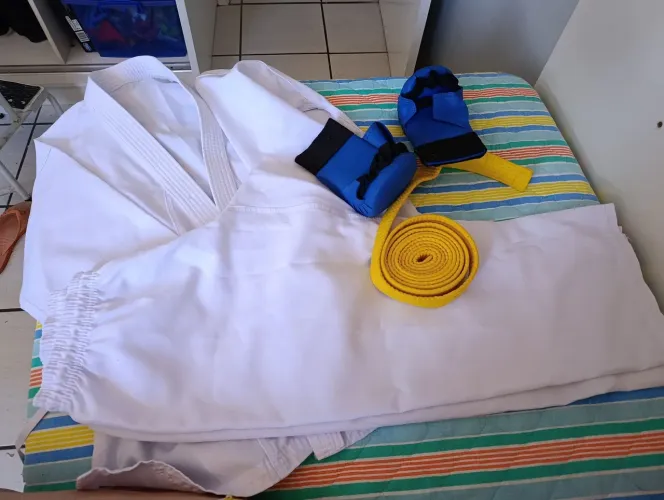 Vendo Kimono de Karatê infatil