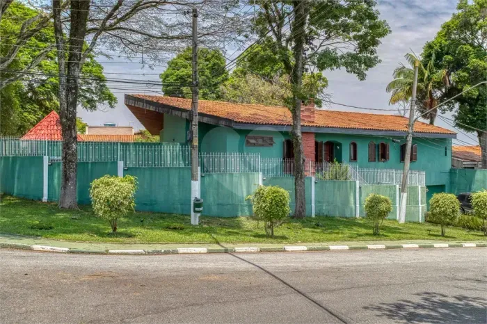 Casa a venda em Interlagos