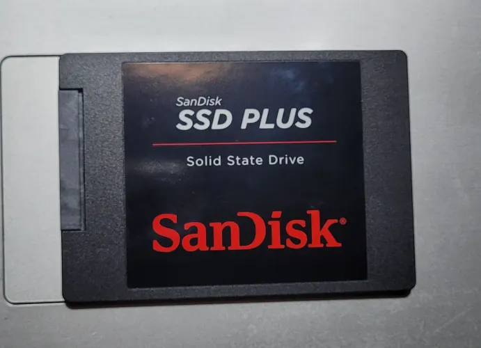 Ssd SanDisk 1TB testando Saúde 98%