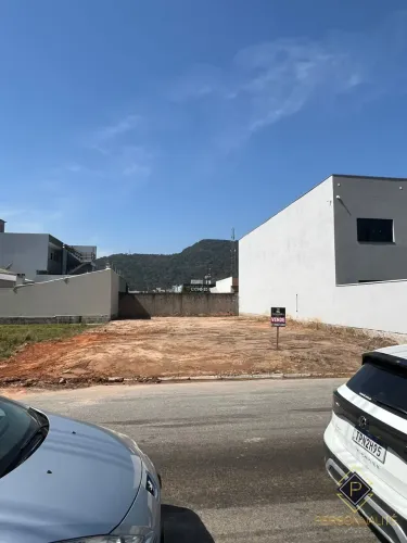 Terreno à venda no bairro Rio Pequeno - Camboriú/SC
