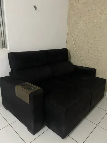 Sofá retrátil preto
