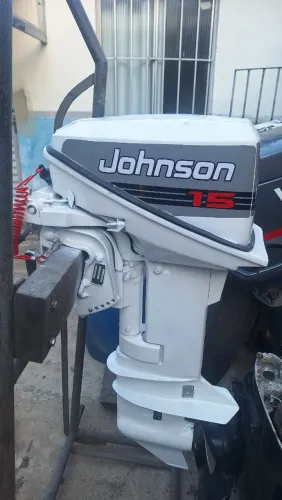 Motor de popa jonhosn 15hp revisado