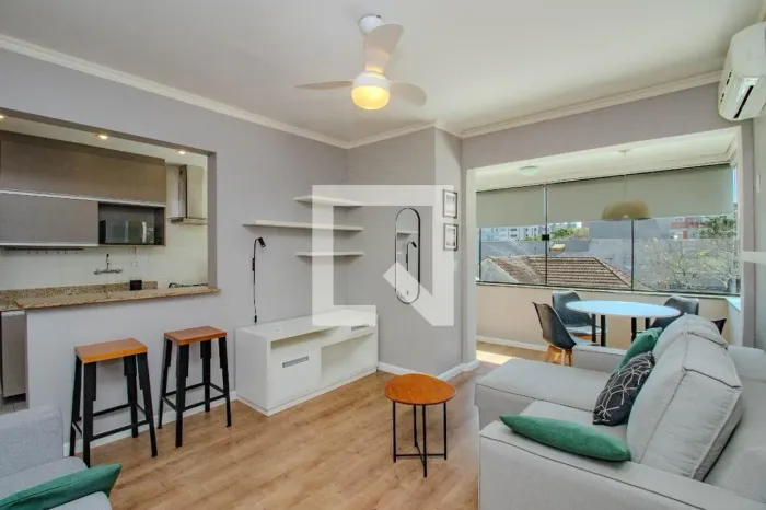 Apartamento à Venda - Petrópolis, 3 Quartos, 77 m2