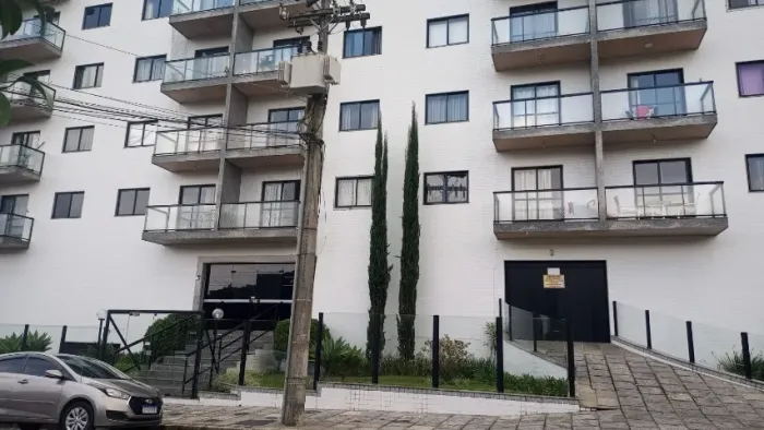 Apartamento  no Alto de Teresópolis com um quarto. 