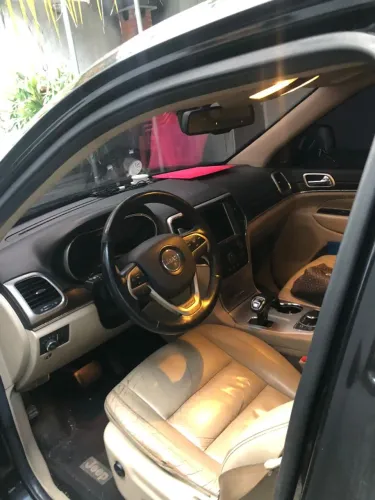 Jeep Grand Cherokee Limited 3.0 TB Dies. AUT 2014