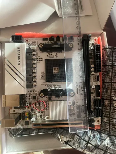 B550 Itx. Placa mãe nova para pc compactos. Suporta Ryzen 7 5700x3d