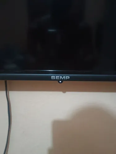 Smartv 32 polegadas,sempre(Roku).
