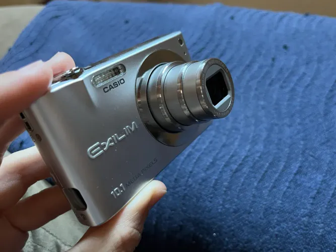 Câmera Casio EX-Z100 10.1mp