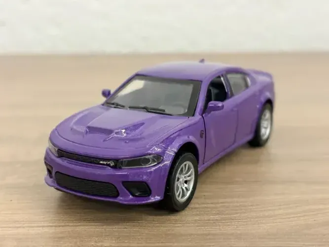 Carrinho de Metal Dodge Charger SRT Roxo 1:36