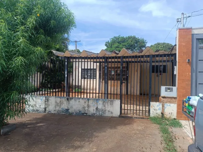 Casa/terreno 497m² esquina área central