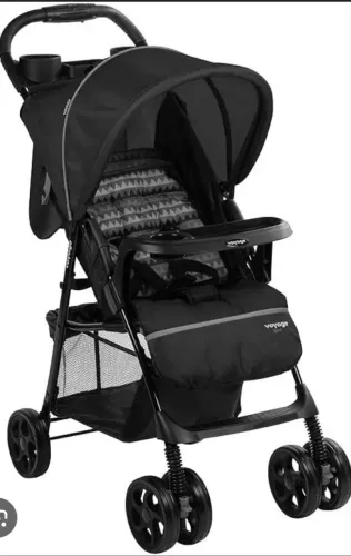 Carrinho de bebê voyage