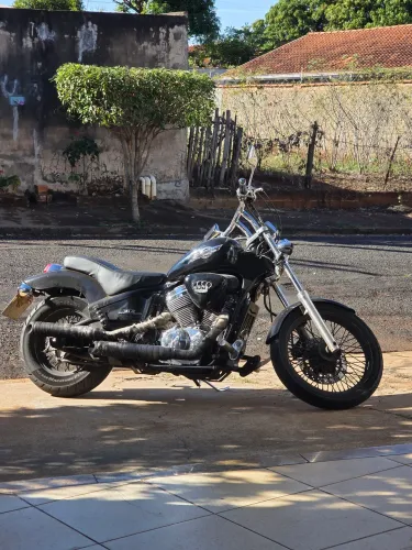 Shadow 600 vt