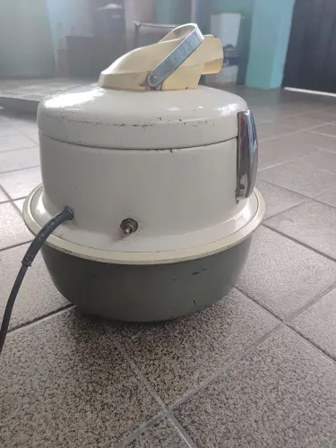 Aspirador e soprador de pó GE