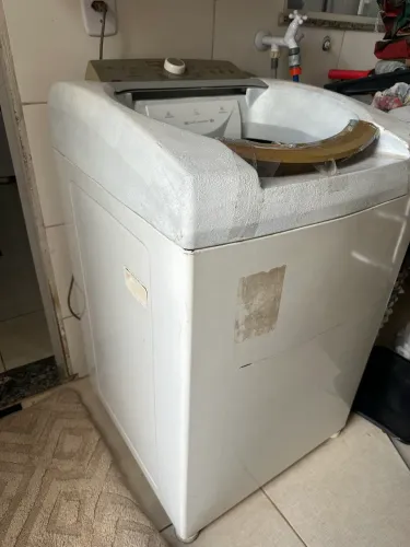 Vendo máquina com defeito