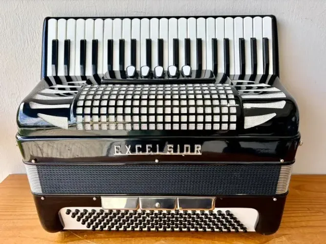 Acordeon Excelsior 120bx