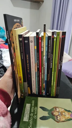 Vendo livros perfeito estado