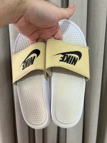 Chinelo Nike