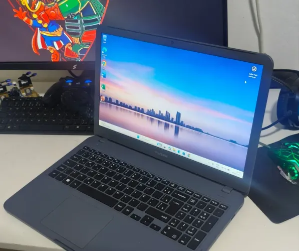 Notebook Samsung + SSD 224GB + 4 GB RAM