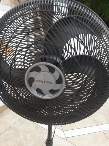 Ventilador de pé- usado