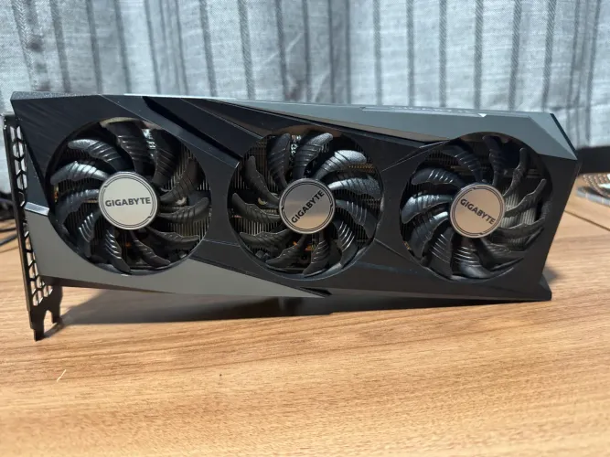 Gigabyte GeForce RTX 3060 Gaming OC 12GB - 3 Fans + Caixa Original
