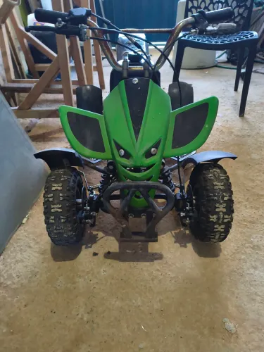 Quadriciclo 49 cc até 65 kg