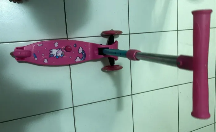 Vendo patinete para menina, não faço entrega !