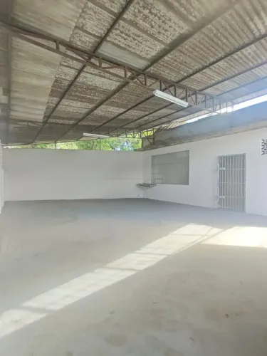 Ponto Comercial no Grã Duquesa Avenida Luiz Enchs