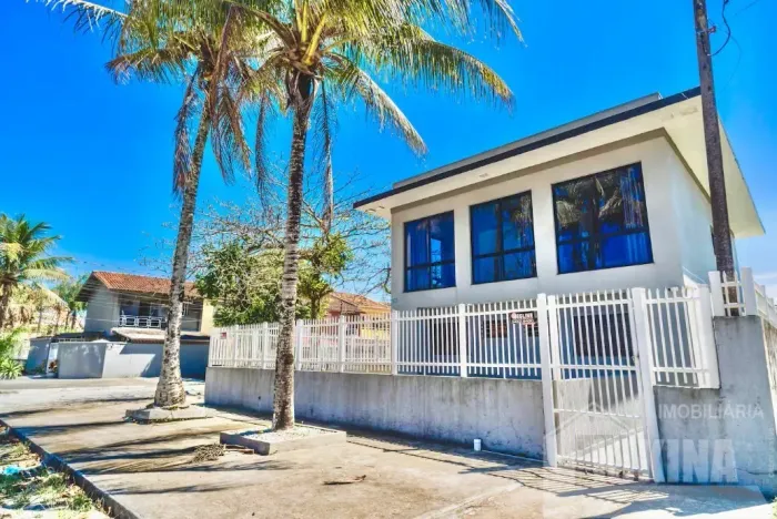 Sobrado com 5 quartos à venda por R$ 2100000.00, 260.00 m2 - BALNEARIO RIVIERA - MATINHOS/