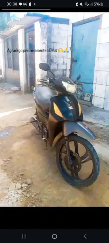 Moto boa  aceito trocas também 