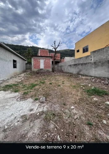 Terreno 9x20m²