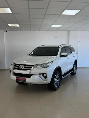 Toyota Hilux SW4 4X4 2.8 Diesel 2016