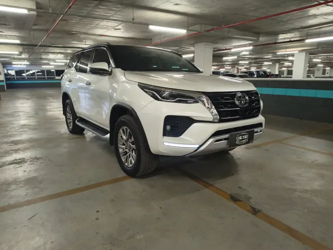 Toyota Hilux SW4 SRX 4X4 2.8 TDI 16V Dies. Aut. 2021