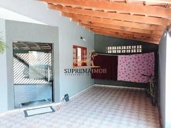 Casa Sobrado com 4 quartos à venda, 200 m² - Jardim São Guilherme