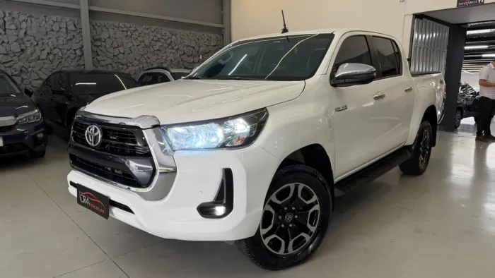 Toyota Hilux CD SRV 4X4 2.8 TDI Diesel Aut. 2024