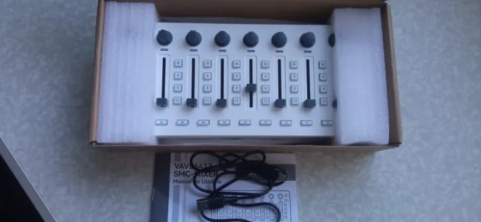 Controlador Midi SMC Mixer M Vave