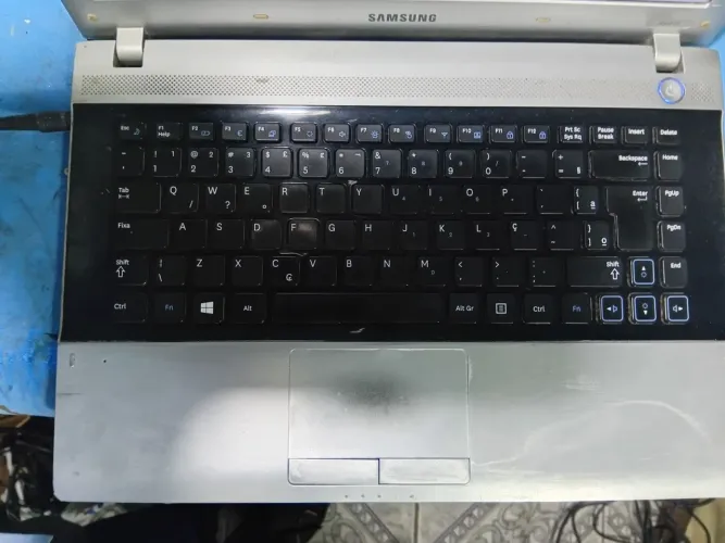 Notebook sansung rv415 -w7-4giga de memória 