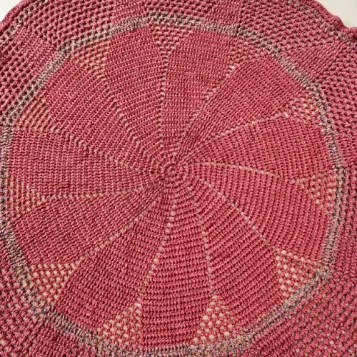Tapete Redondo De Crochê Artesanal 1,35M Feito À Mão Estilo Boho E Aconchegante Usadas