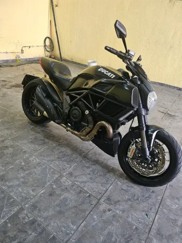 Diavel 1200