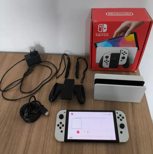 Nintendo Switch OLED completo + acessórios - Excelente estado