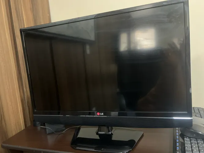 TV/Monitor LED LCD LG, 28 polegadas