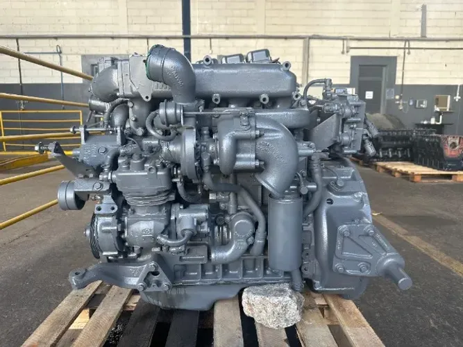 Motor MWM X12 4 cilindros