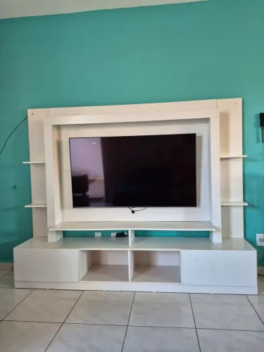 Estante de sala