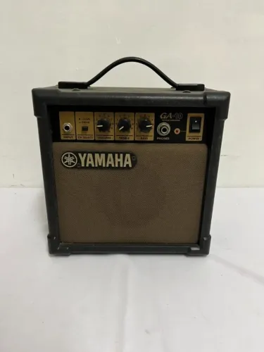 Amplificador de Guitarra Yamaha GA-10