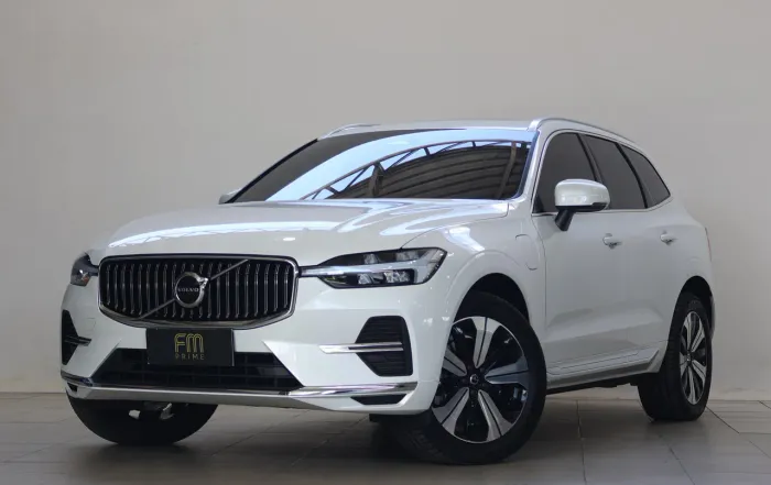 Volvo XC-60 T-8 Plus 2.0 AWD (híbrido) 2025