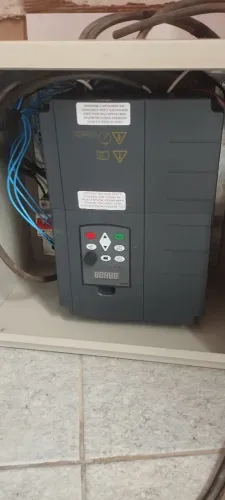 Inversor de frequência monofásico 220v/trifásico 380v 30cv