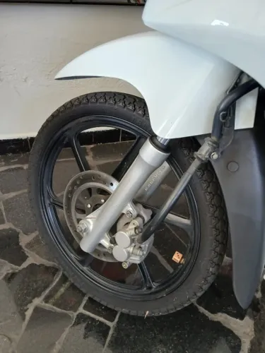 Honda Biz 125 Branca - Muito Conservada - Excelente Estado